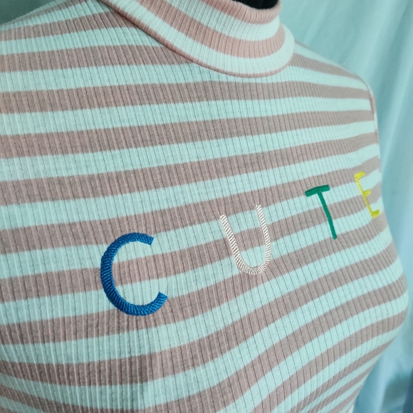 CUTE striped pink top - Picture 2 of 3